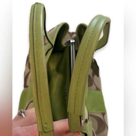 COACH signature beige fabric and lime green stripe bag, EUC - Picture 11 of 16